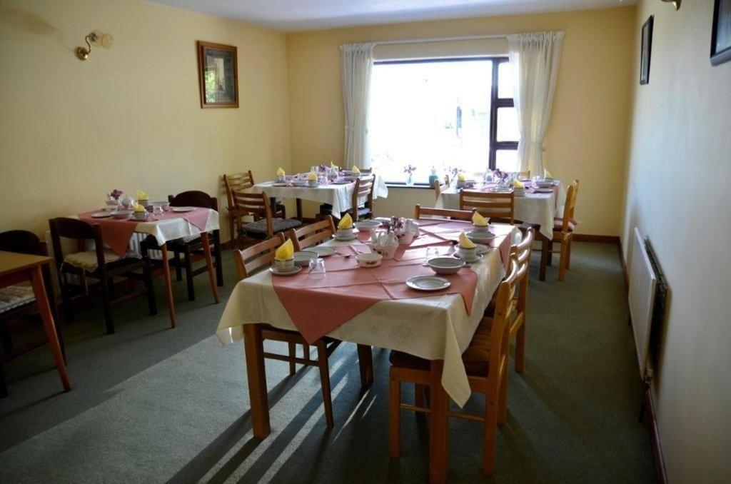 Decourcey'S Hazelbrook Farmhouse B&B Cleggan Dış mekan fotoğraf