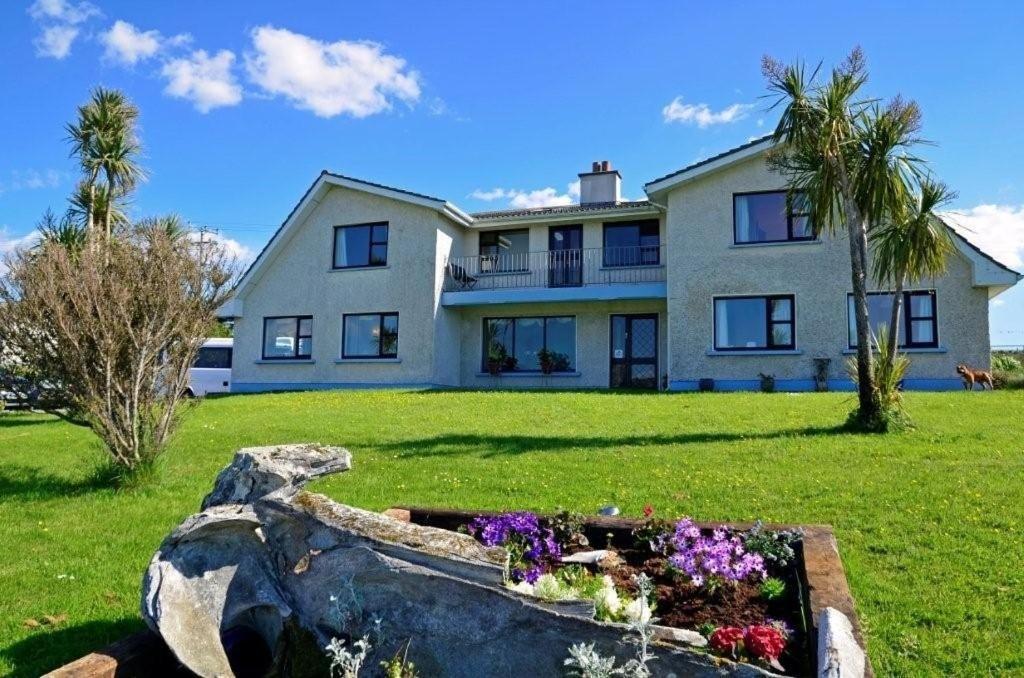Decourcey'S Hazelbrook Farmhouse B&B Cleggan Dış mekan fotoğraf